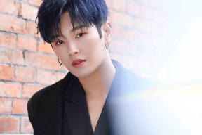 MK在线服务-划频稳定性成蝶泳长距离胜负关键，蝶泳划水动作